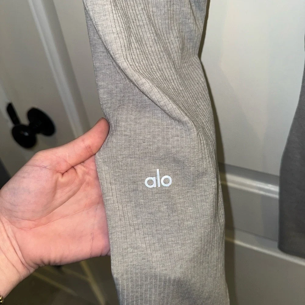 ALO Yoga perfect size